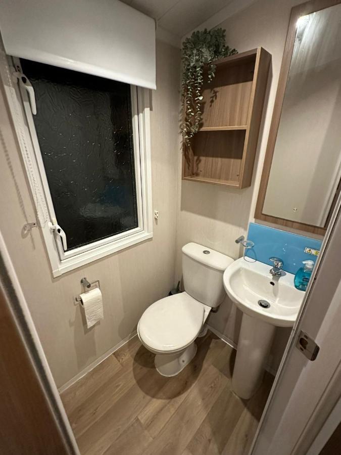 Villa Luxurious 6 Berth Swift Bordeaux On Lyons Robin Hood Rhyl Meliden Exterior foto