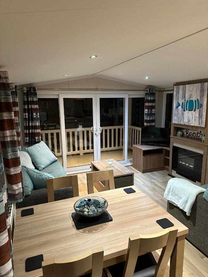 Villa Luxurious 6 Berth Swift Bordeaux On Lyons Robin Hood Rhyl Meliden Exterior foto